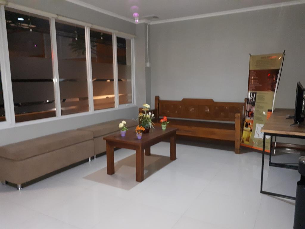 Melody Guest House ชิเลกอน ภายนอก รูปภาพ